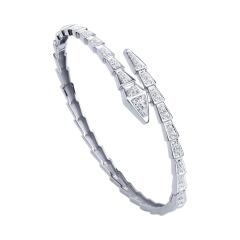 Ювелирное изделие - Браслет из белого золота с бриллиантами в магазине Best-Gold 139876