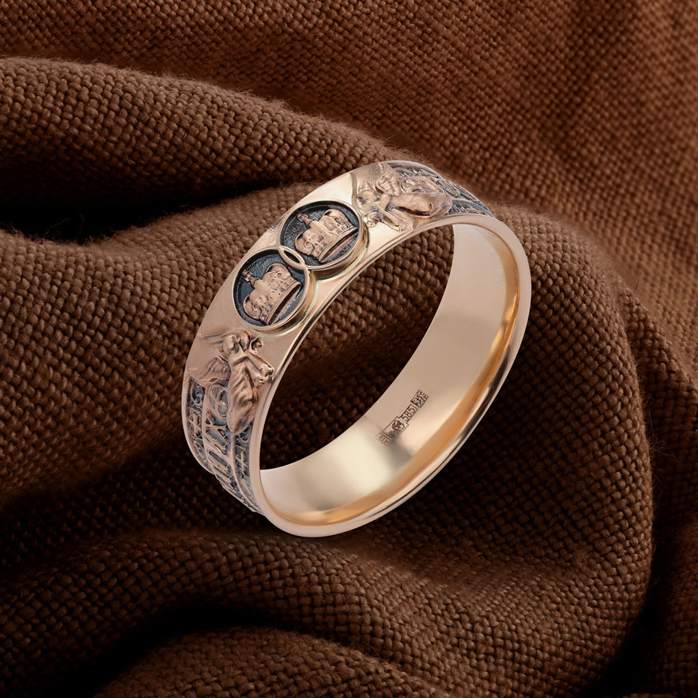 Обручальное кольцо из красного золота