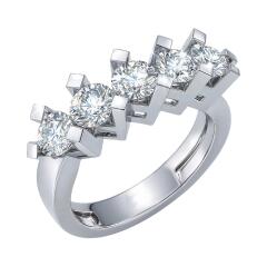 Кольцо из белого золота с бриллиантами