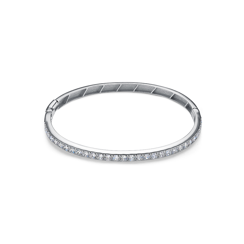 Браслет жесткий из серебра с фианитами Ювелирное изделие - Браслет жесткий из серебра с фианитами в магазине Best-Gold 133282