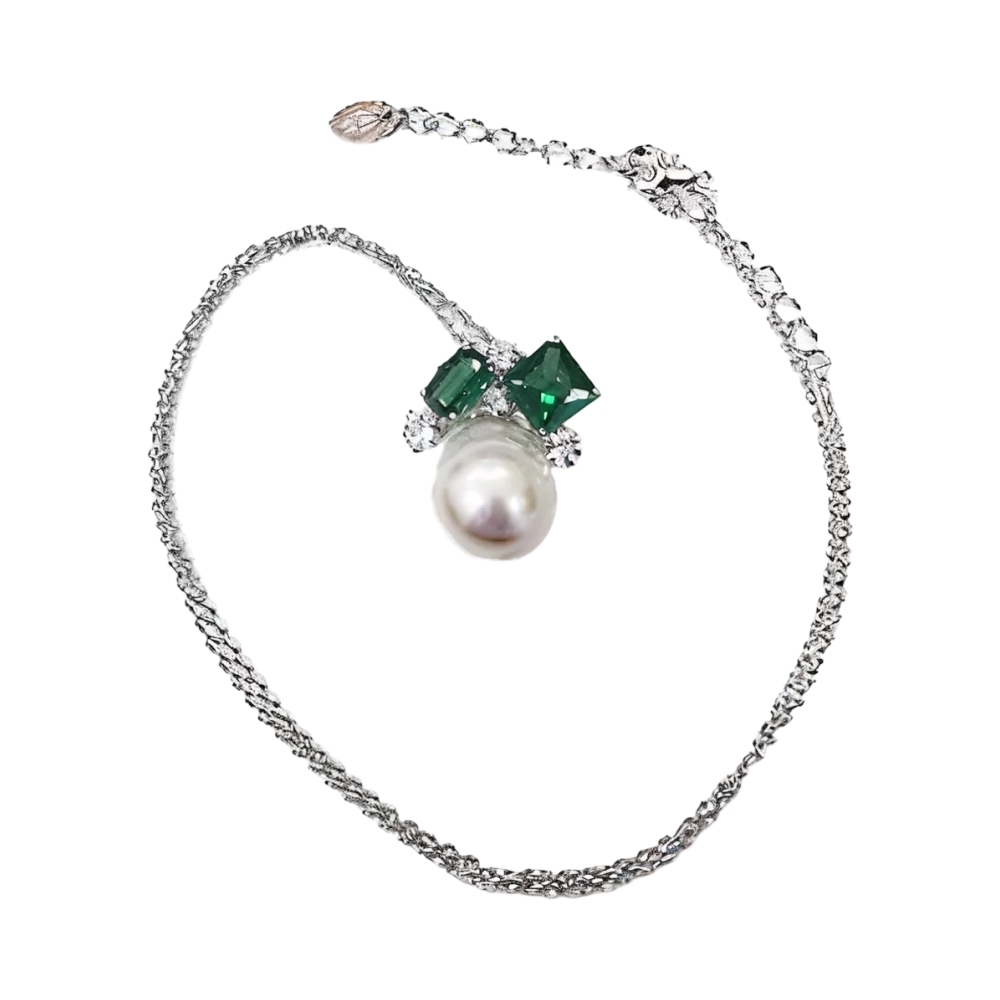 Колье из серебра с жемчугом и цирконами Ювелирное изделие - Колье из серебра с жемчугом и цирконами в магазине Best-Gold 150900