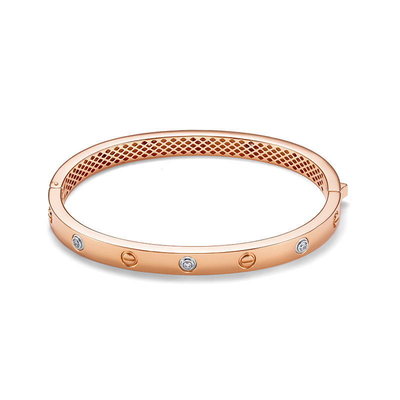 Браслет жесткий из красного золота с  фианитами Ювелирное изделие - Браслет жесткий из красного золота с  фианитами в магазине Best-Gold 149305