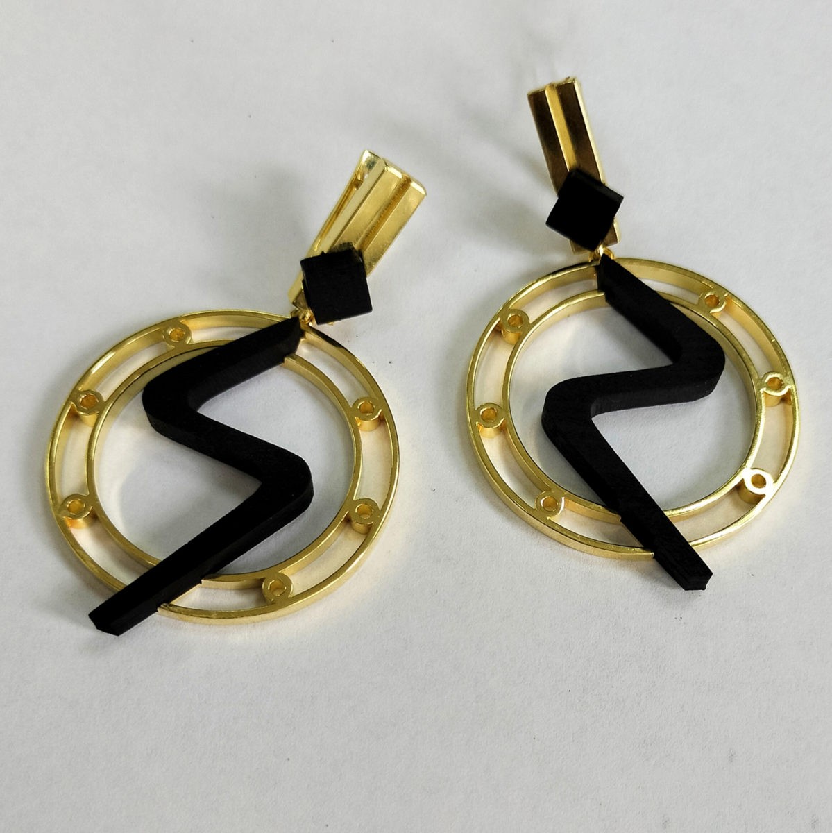 Ювелирное изделие - Серьги из ювелирного сплава с натуральным деревом в магазине Best-Gold 128412